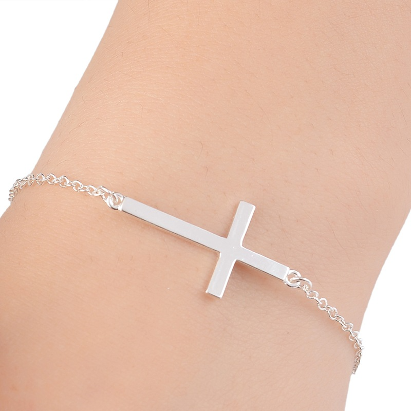 Minimalist Cross Charm Bracelet