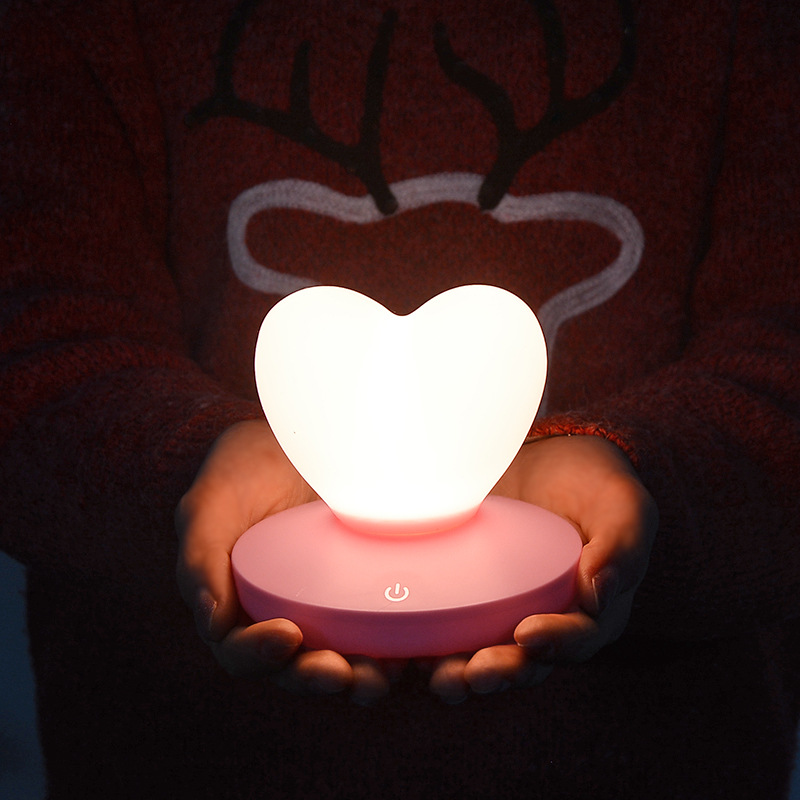 R-C Romantic Heart-Shaped LED Night Light