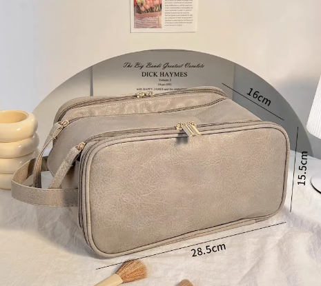R-C Large Cosmetic Travel Bag