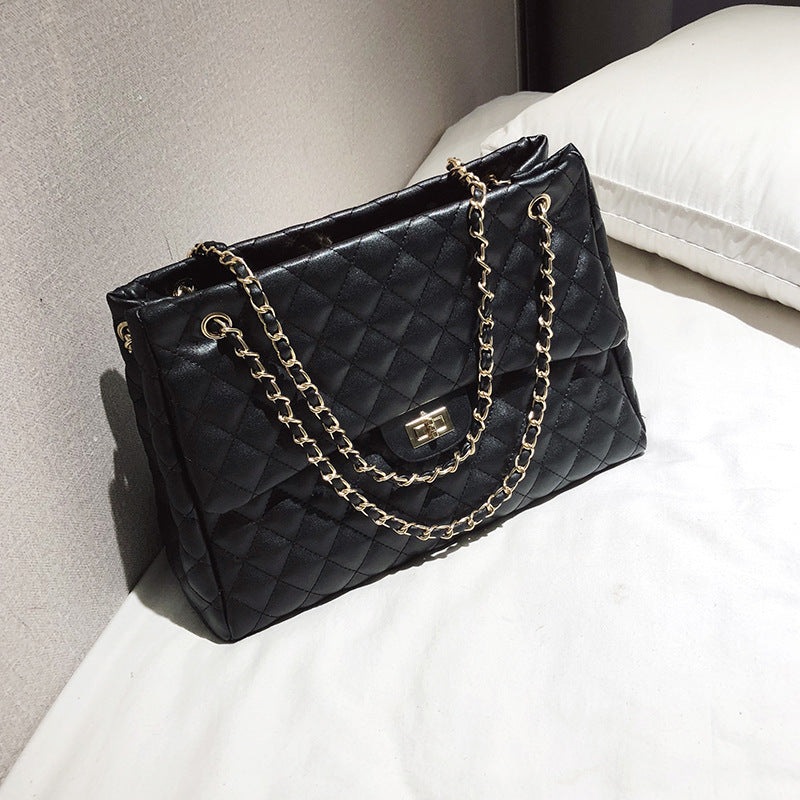 Quilted Chain Crossbody Shoulder Bag