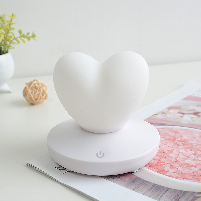R-C Romantic Heart-Shaped LED Night Light