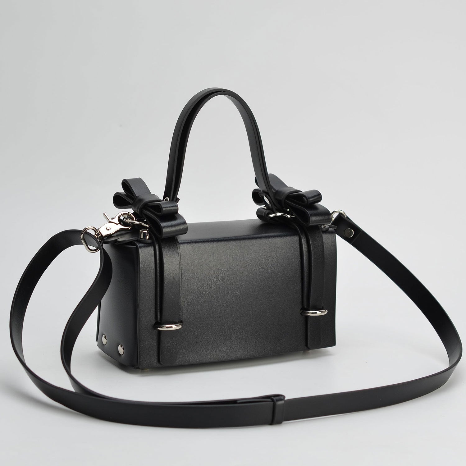 R-C Retro Rivet Bow Shoulder Bag - Small Square Design