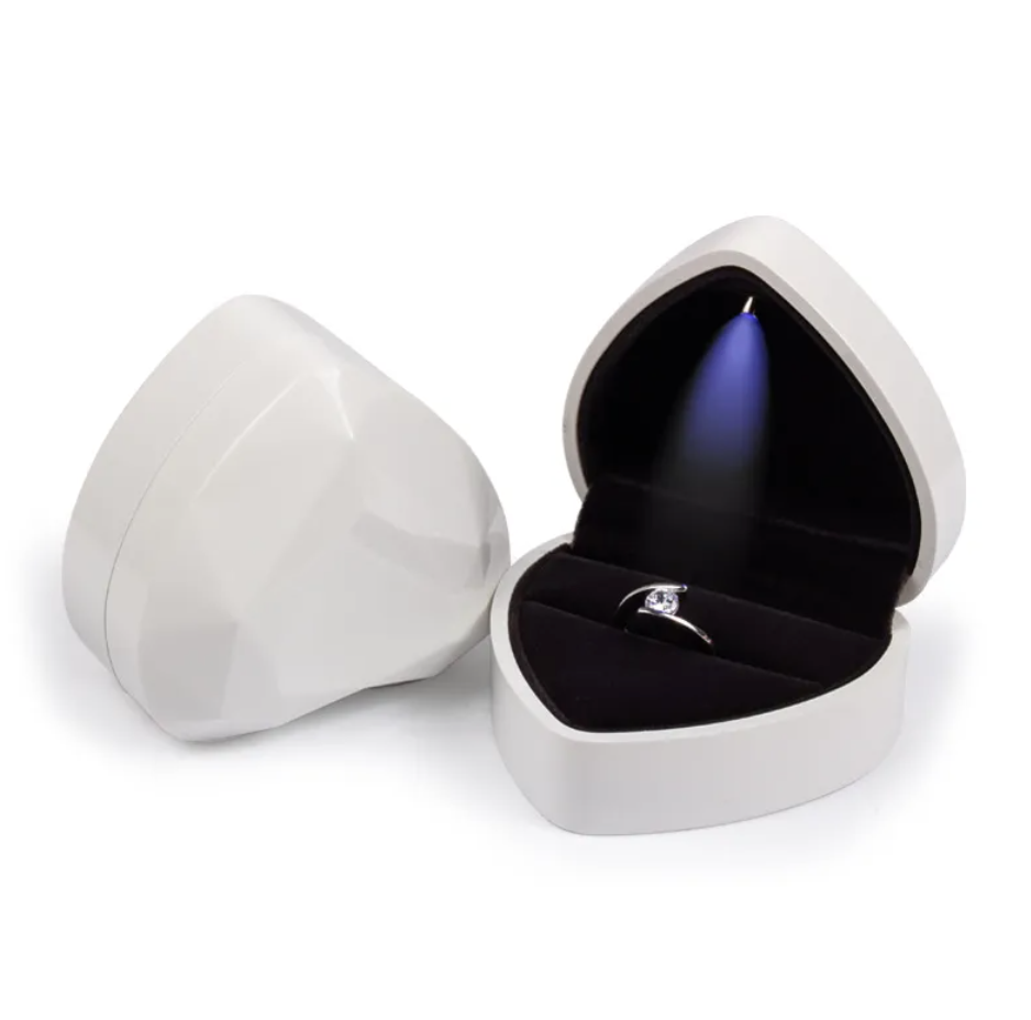 R-C Heart-Shaped Jewelry Gift Box