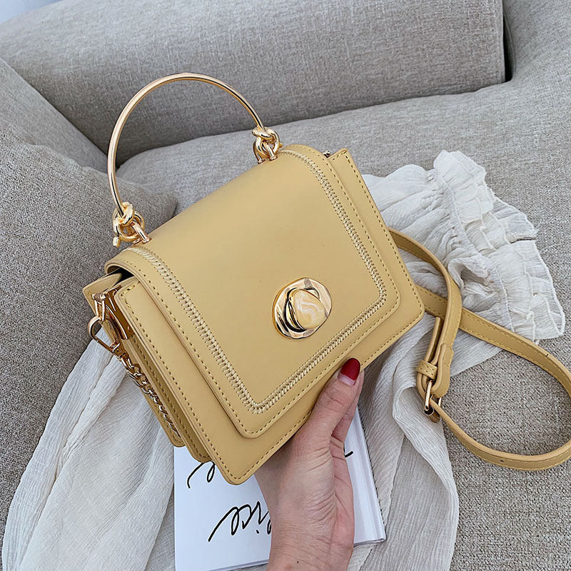 R- C Stylish Korean Chain Shoulder Bag for Women