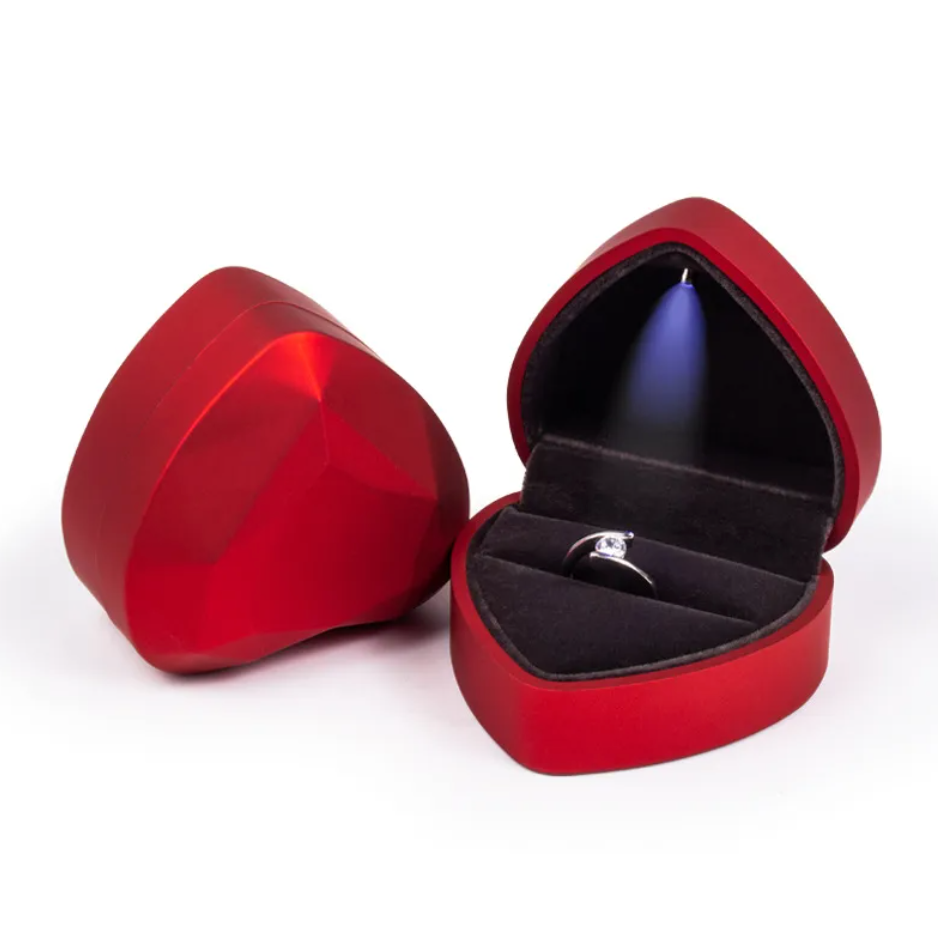 R-C Heart-Shaped Jewelry Gift Box